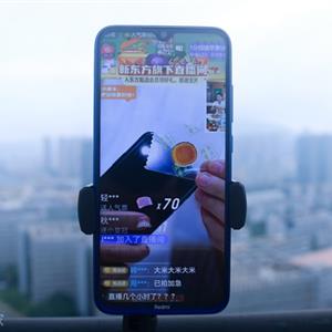 董明珠回应直播间